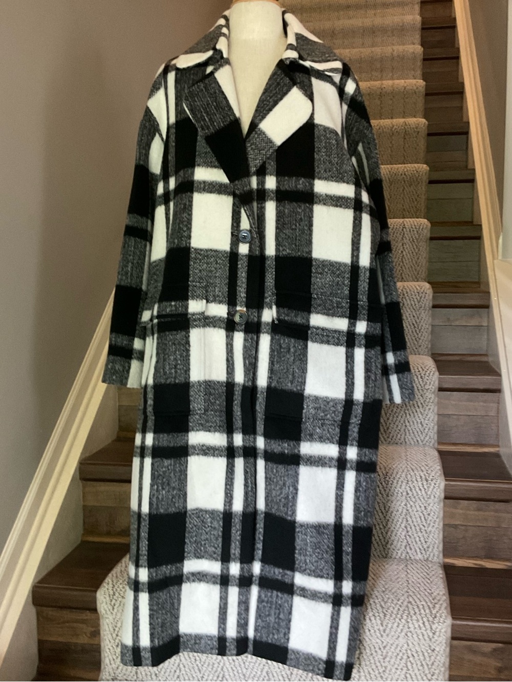 Gibson Latimer Black & White Plaid Long Coat